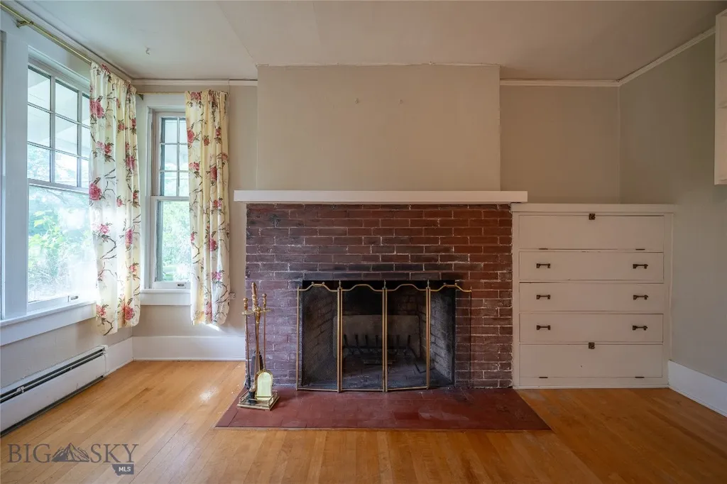 315 W Lewis Street Livingston MT 59047