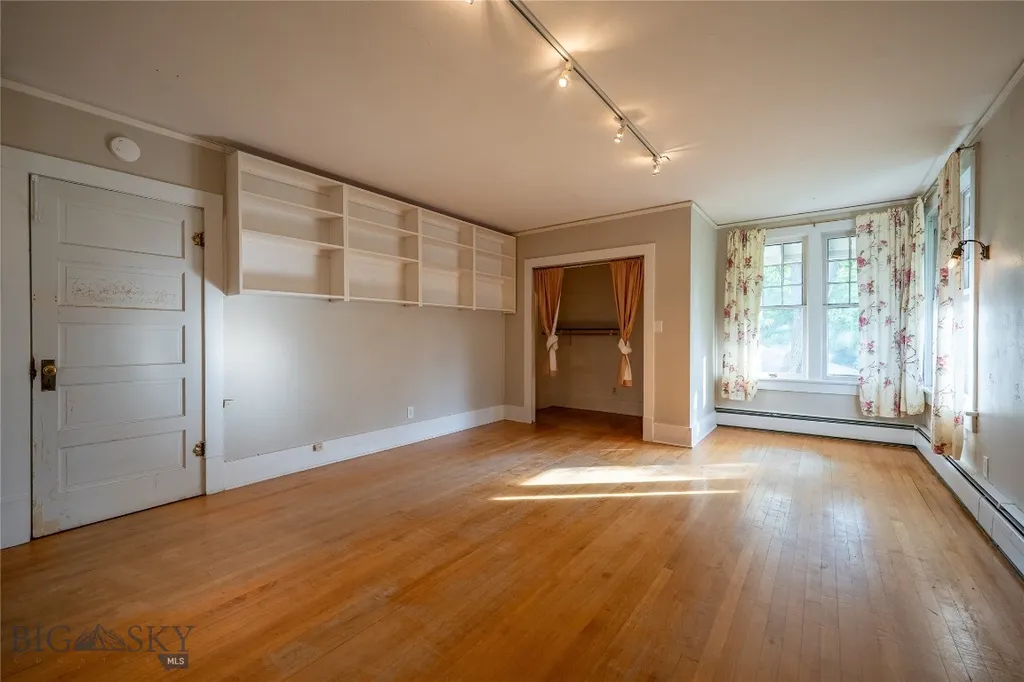 315 W Lewis Street Livingston MT 59047