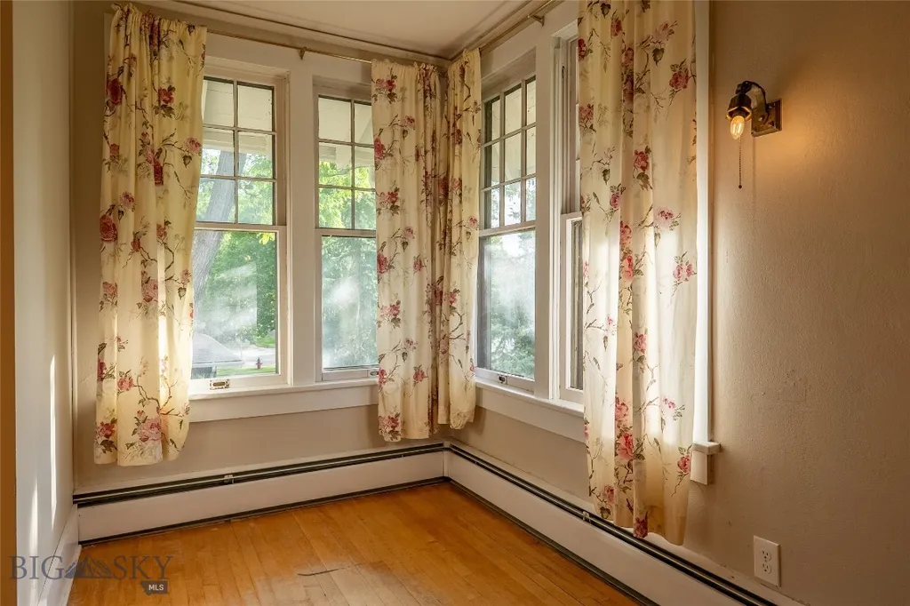315 W Lewis Street Livingston MT 59047