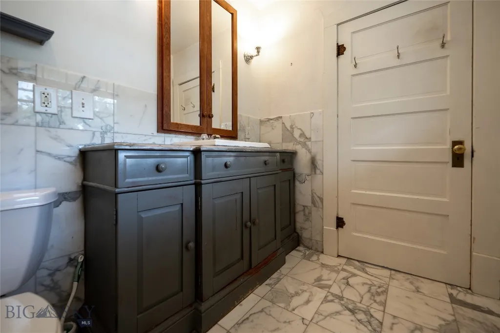 315 W Lewis Street Livingston MT 59047