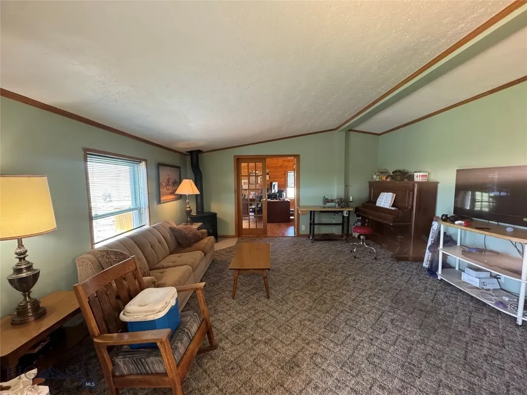 27 Cox Creek Lane Big Timber MT 59011