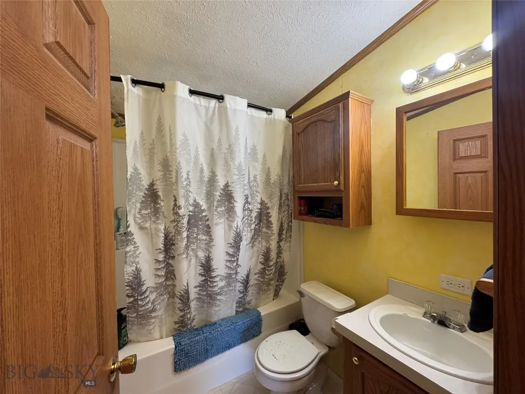 27 Cox Creek Lane Big Timber MT 59011