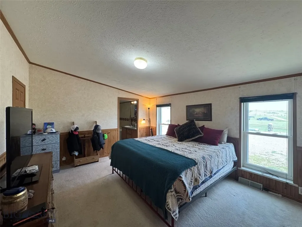 27 Cox Creek Lane Big Timber MT 59011