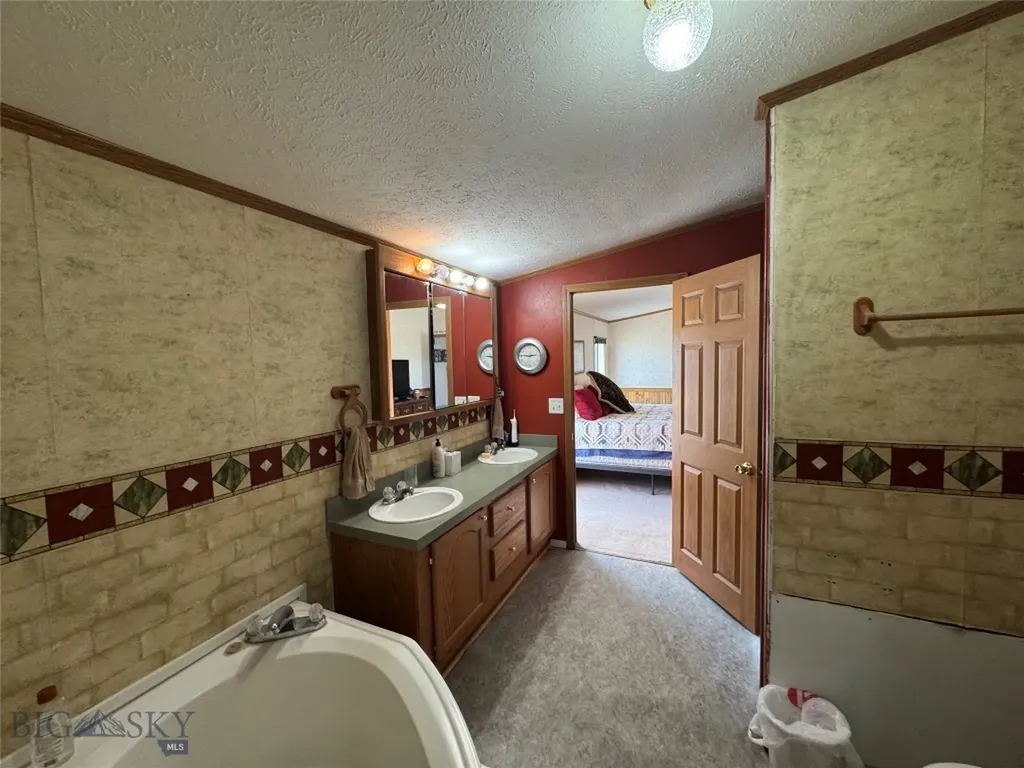 27 Cox Creek Lane Big Timber MT 59011