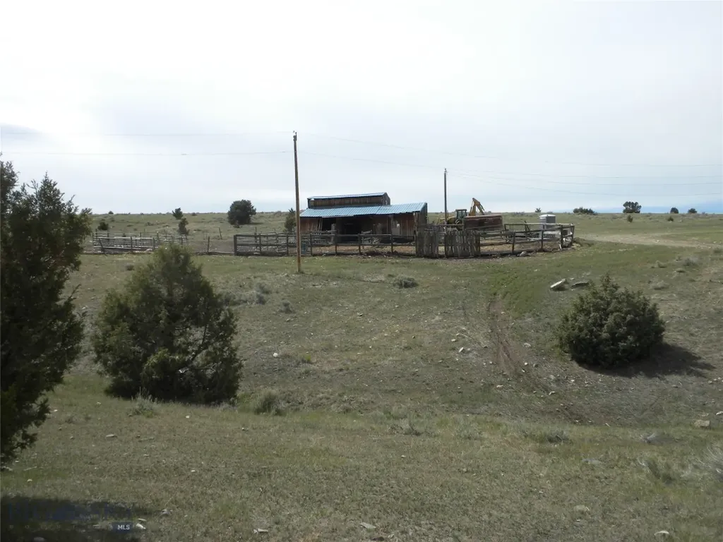 49 Cedar Crest Whitehall MT 59759