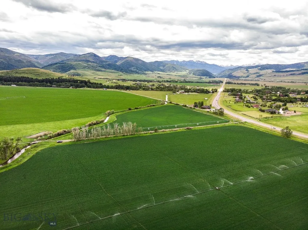 Tbd De Rham Valley Drive Gallatin Gateway MT 59730