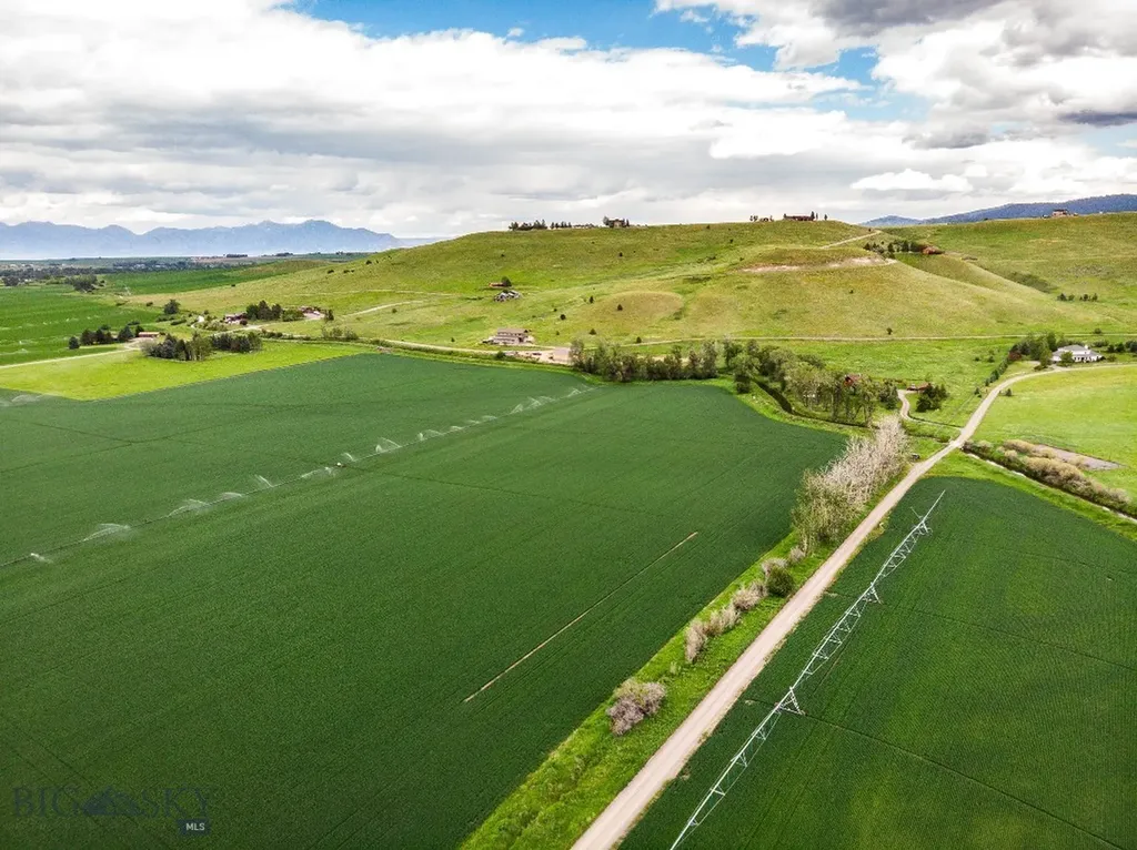 Tbd De Rham Valley Drive Gallatin Gateway MT 59730