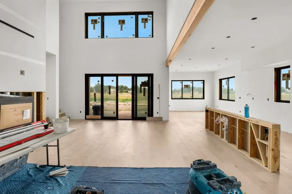 257 Creekbank Loop Bozeman MT 59718