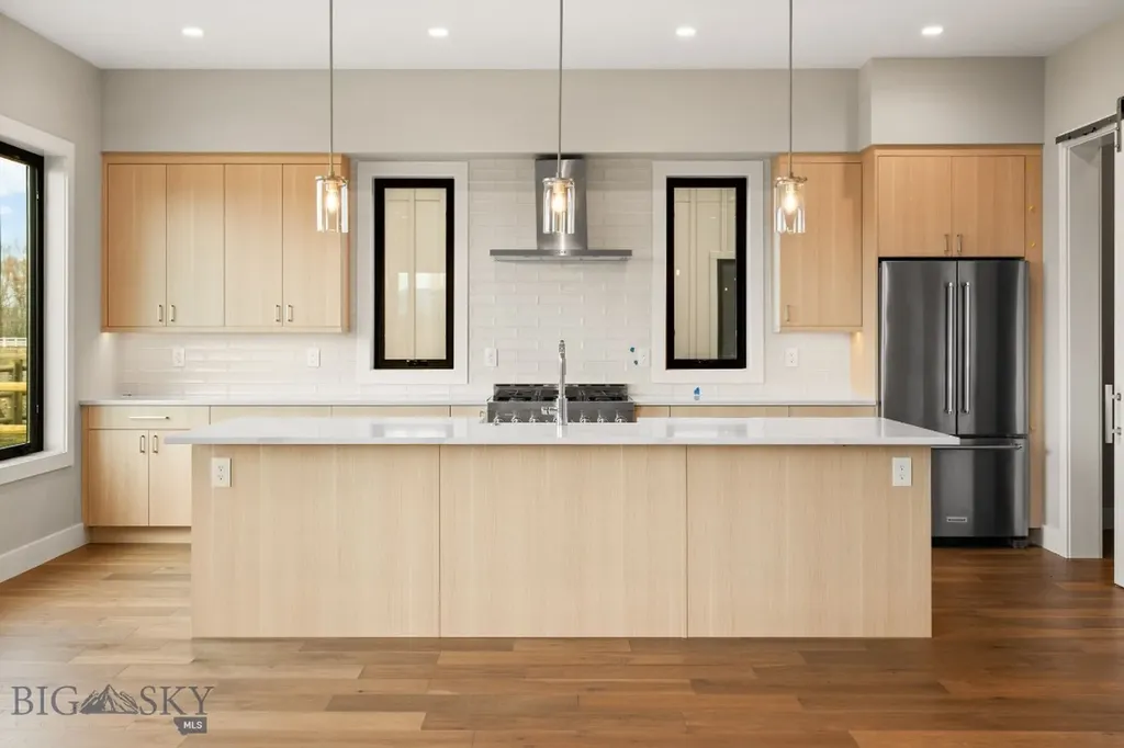 141 Creekbank Loop Bozeman MT 59718