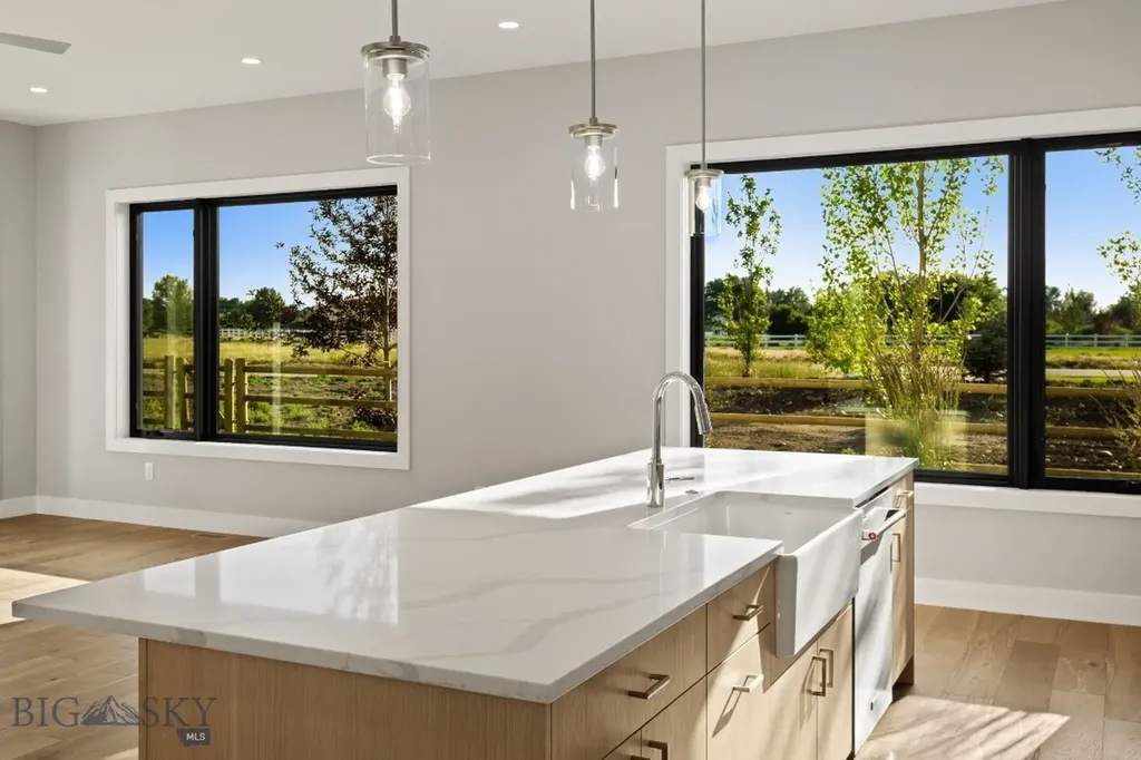 141 Creekbank Loop Bozeman MT 59718