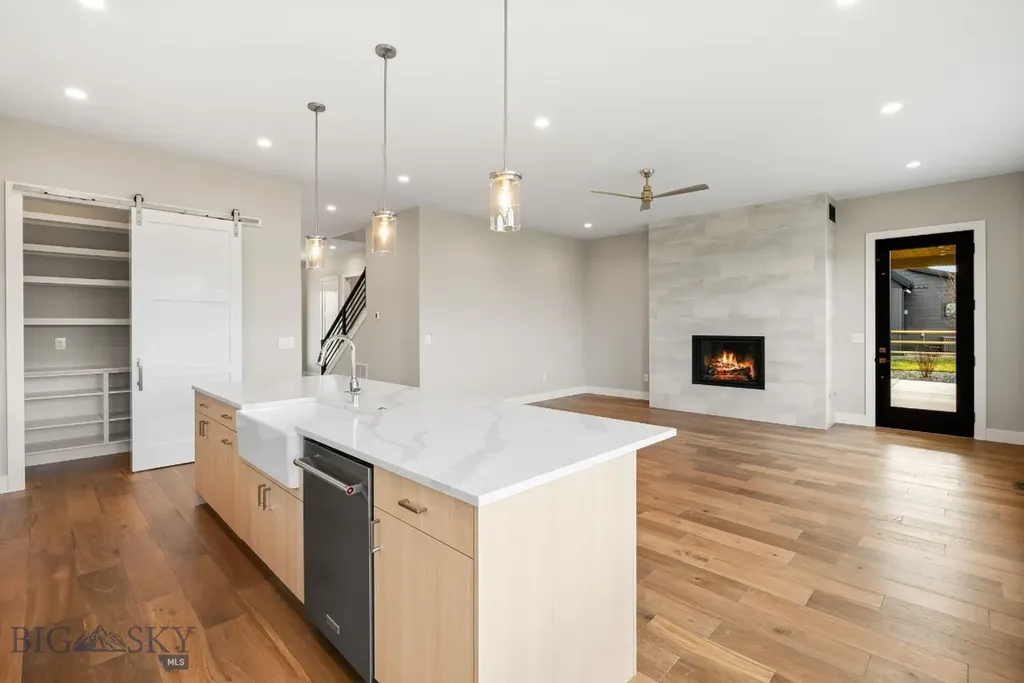 141 Creekbank Loop Bozeman MT 59718
