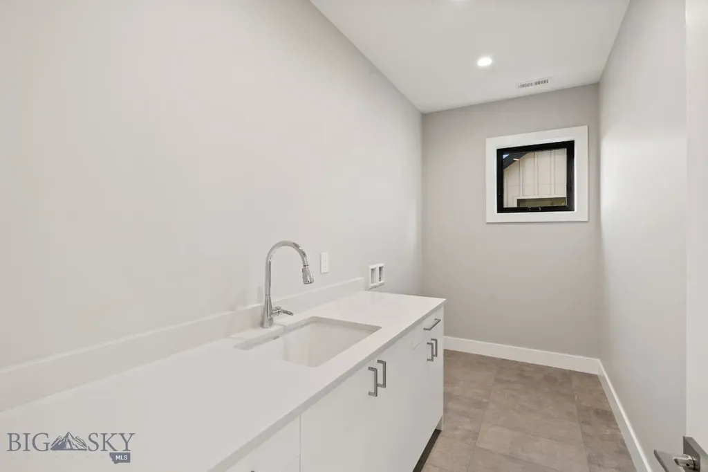 141 Creekbank Loop Bozeman MT 59718