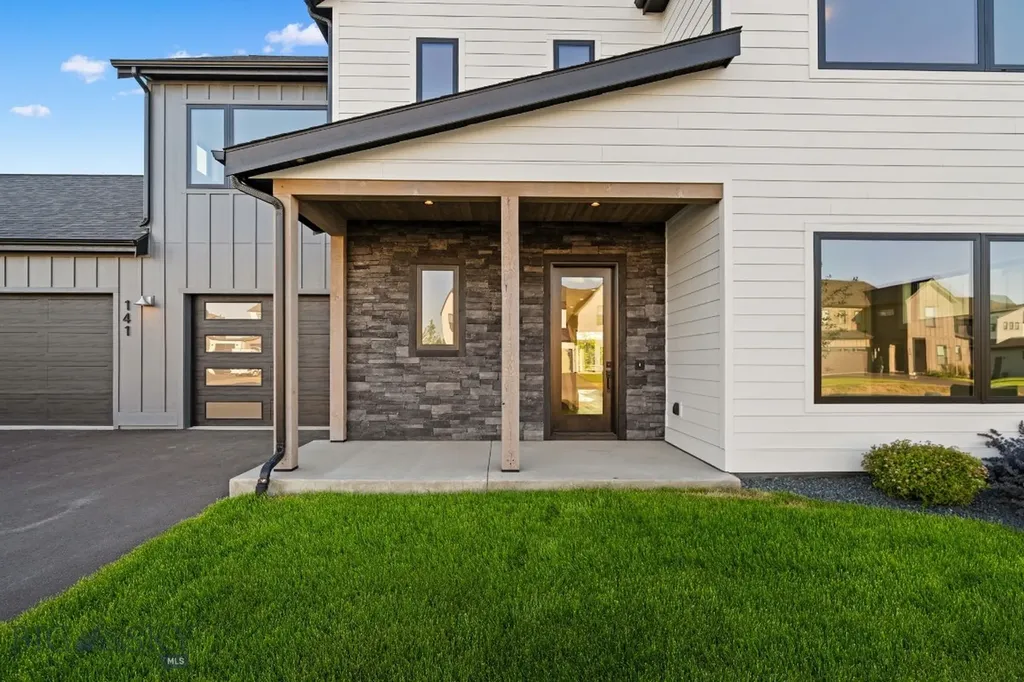 141 Creekbank Loop Bozeman MT 59718