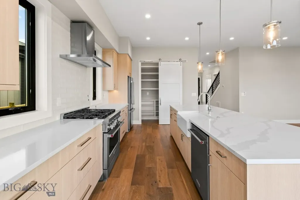 141 Creekbank Loop Bozeman MT 59718