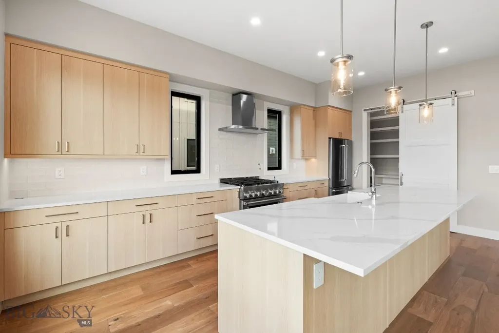 141 Creekbank Loop Bozeman MT 59718