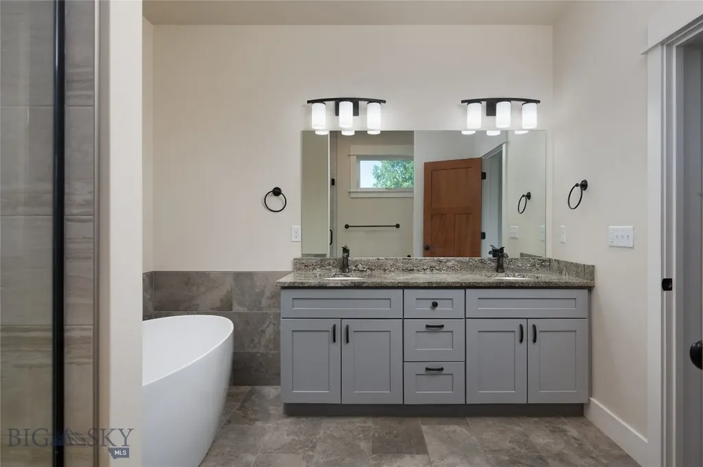 1697 Ryun Sun Way Bozeman MT 59718