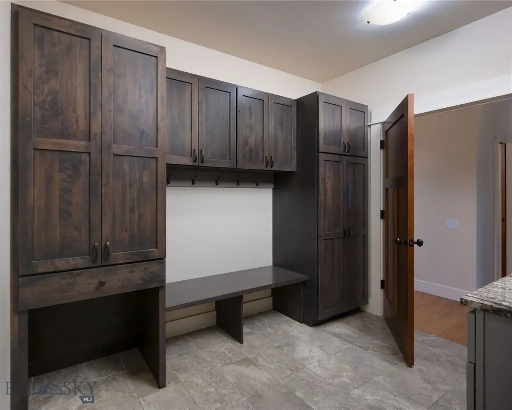 1697 Ryun Sun Way Bozeman MT 59718