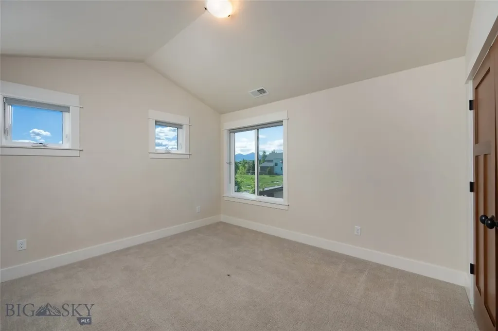 1697 Ryun Sun Way Bozeman MT 59718