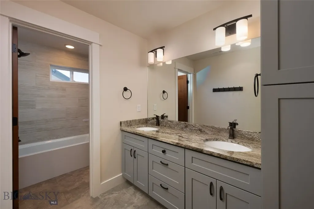 1697 Ryun Sun Way Bozeman MT 59718