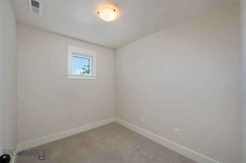 1697 Ryun Sun Way Bozeman MT 59718
