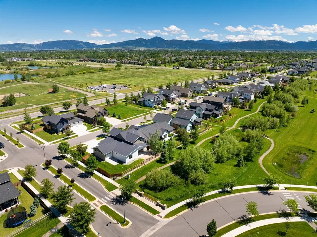 1697 Ryun Sun Way Bozeman MT 59718