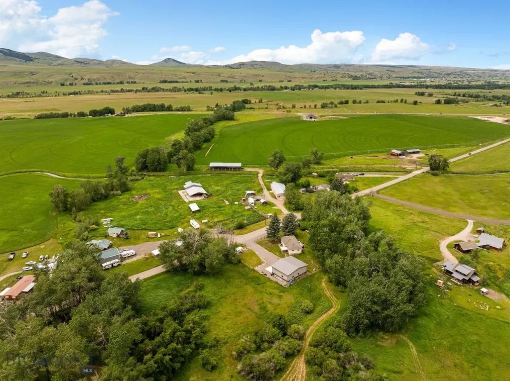 16949 Wilson Creek Gallatin Gateway MT 59730