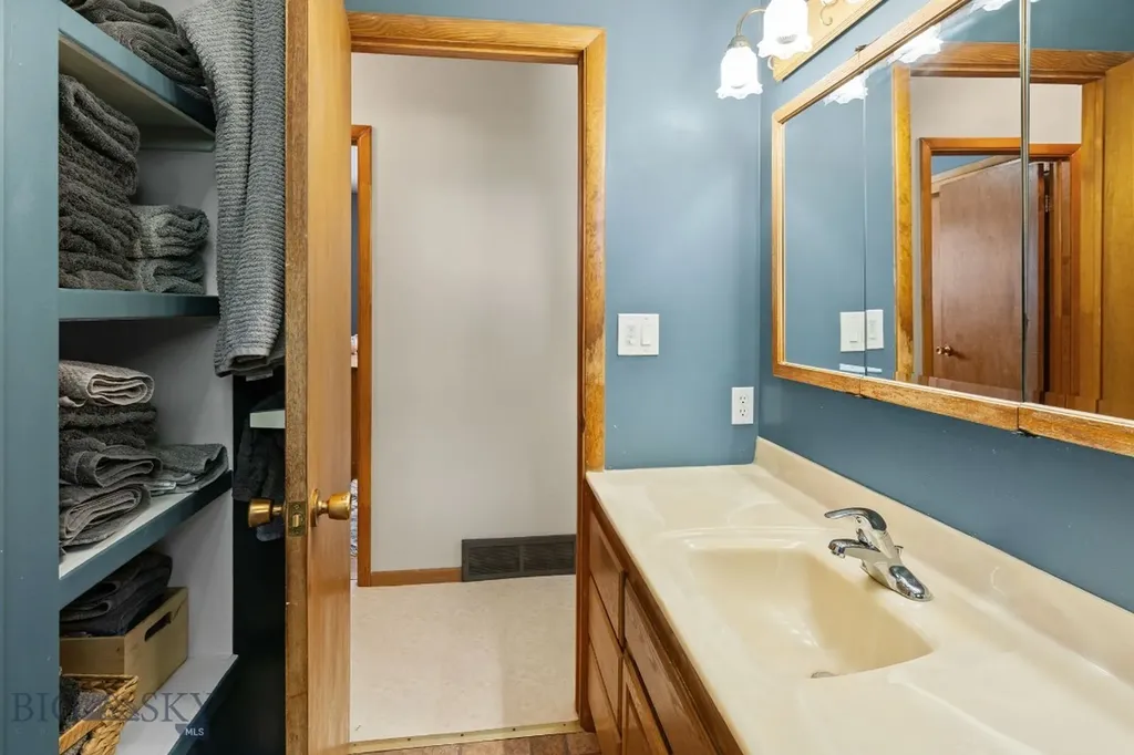 16949 Wilson Creek Gallatin Gateway MT 59730