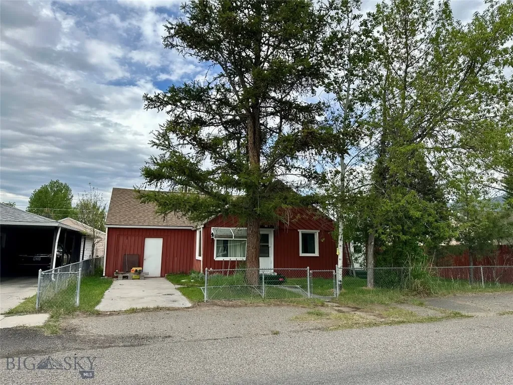 2715 Ottawa Street Butte MT 59701