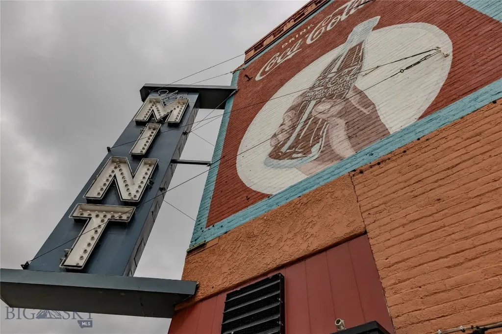 102 N Main Street Livingston MT 59047