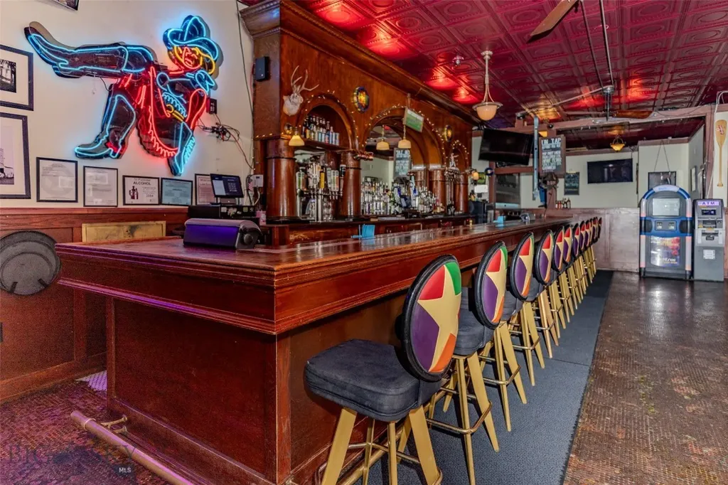 102 N Main Street Livingston MT 59047