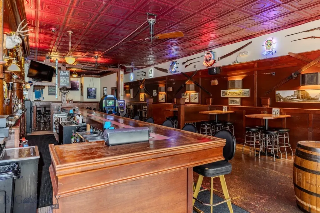 102 N Main Street Livingston MT 59047