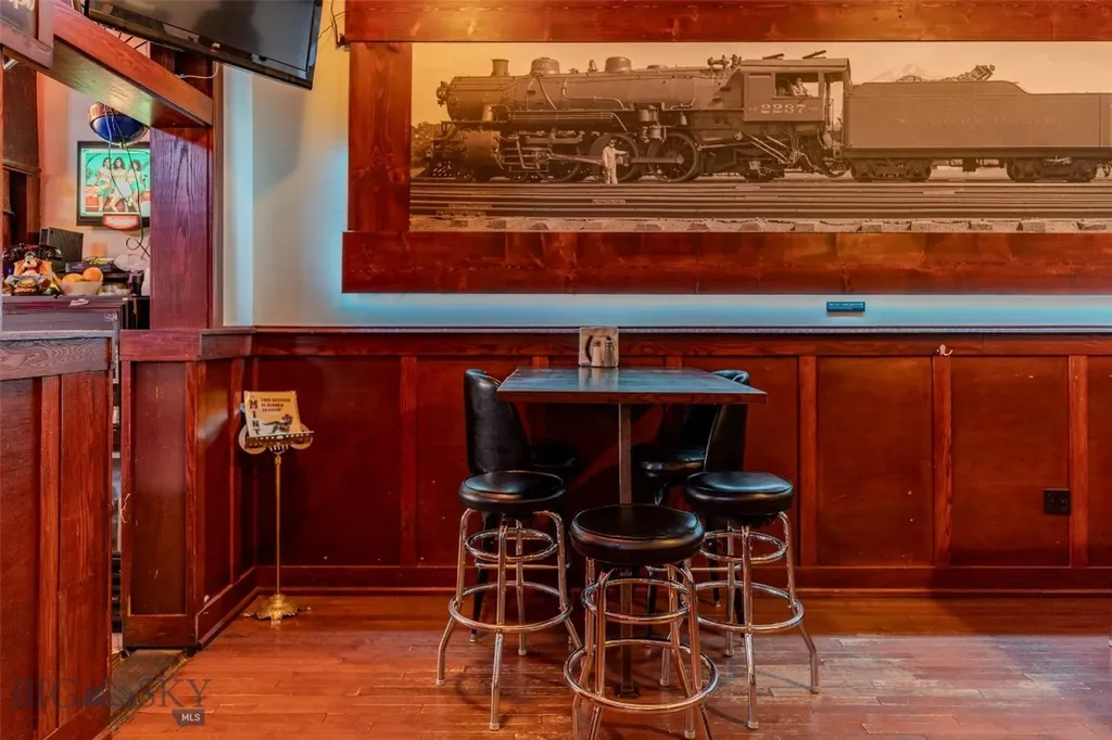 102 N Main Street Livingston MT 59047