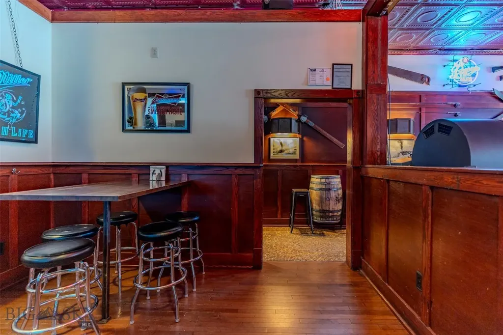 102 N Main Street Livingston MT 59047