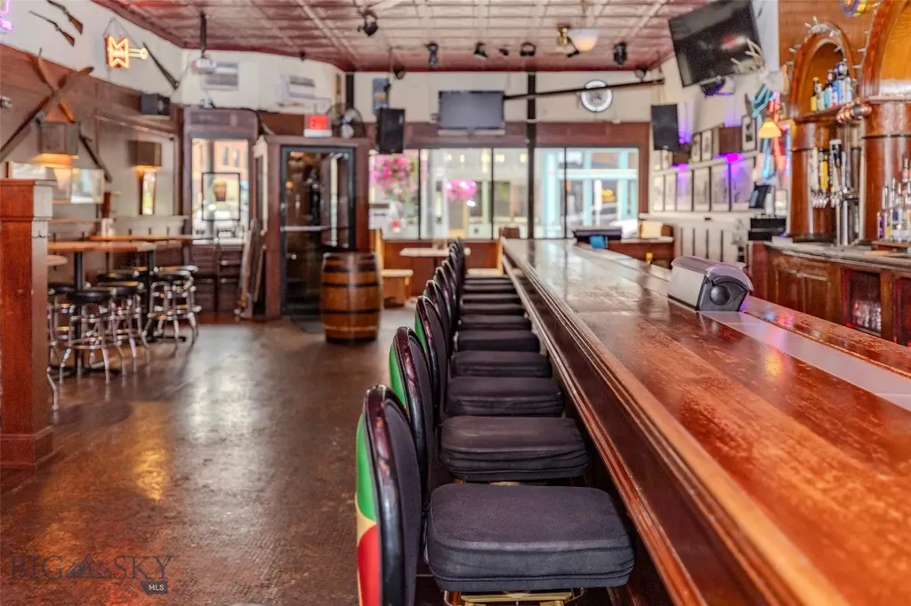 102 N Main Street Livingston MT 59047