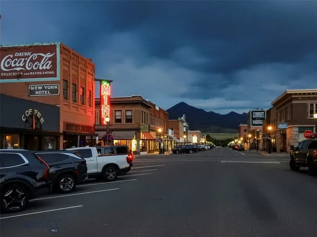 102 N Main Street Livingston MT 59047