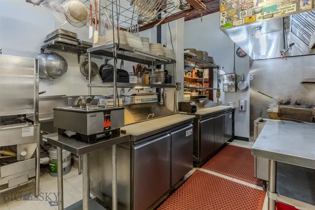 102 N Main Street Livingston MT 59047