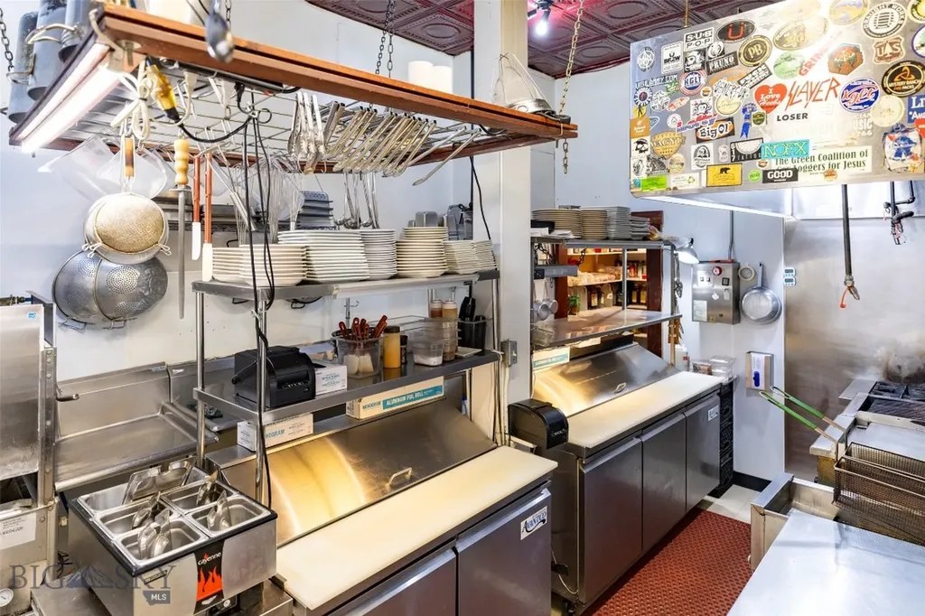 102 N Main Street Livingston MT 59047