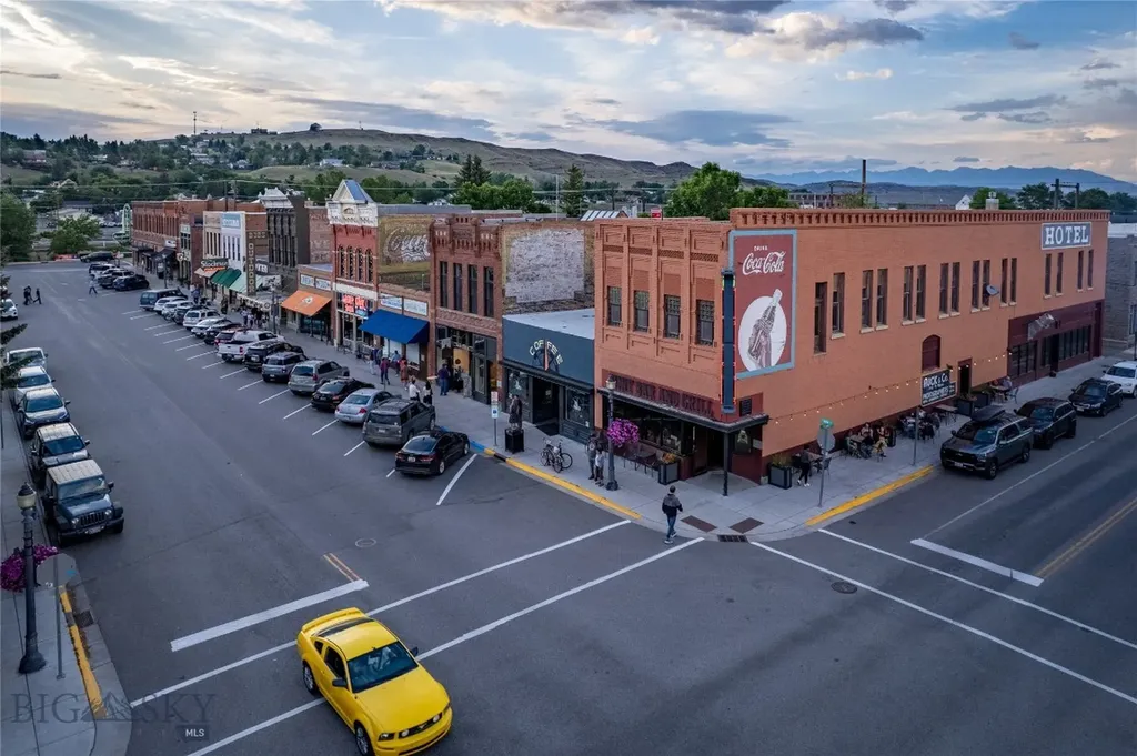 102 N Main Street Livingston MT 59047