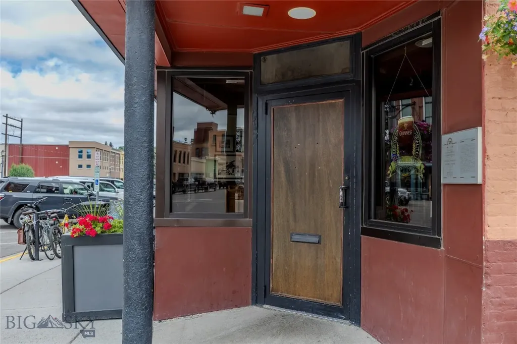102 N Main Street Livingston MT 59047