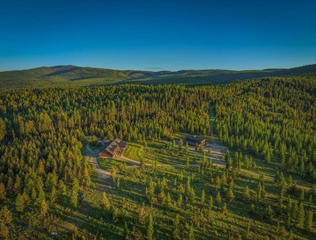 4475 & 4505 Star Meadows Road Whitefish MT 59937