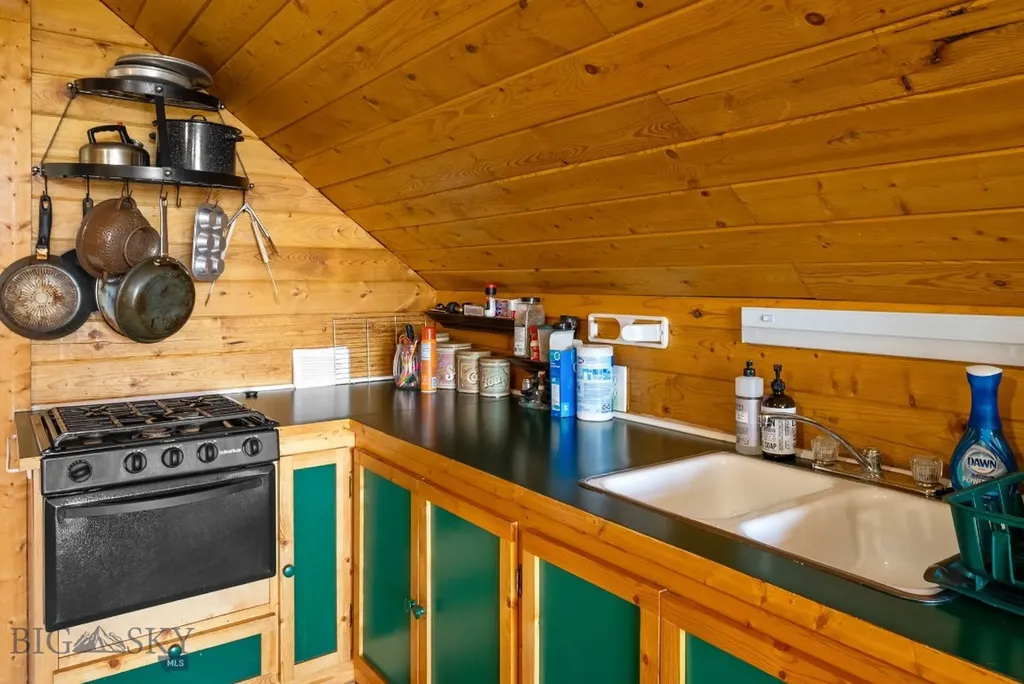 502 Quinn Creek Road Bozeman MT 59715