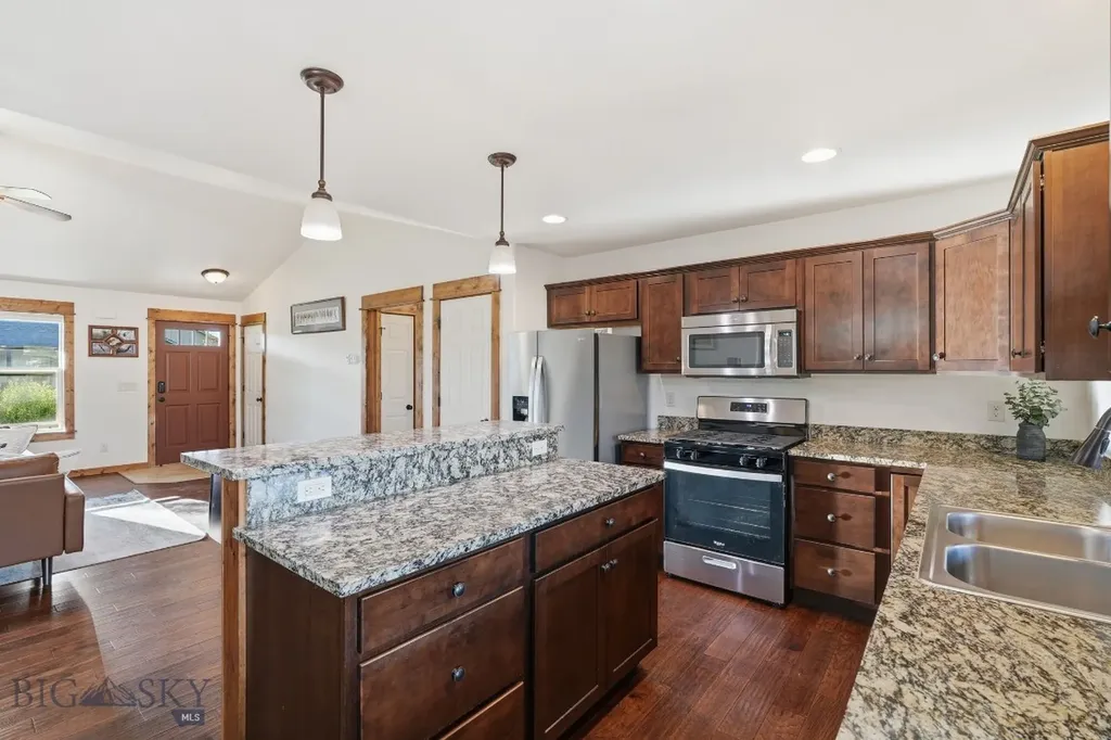 1615 Ingomar Boulevard Belgrade MT 59714