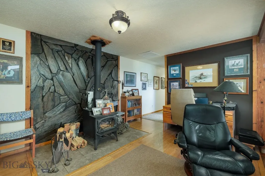 109 Dry Creek Trail Ennis MT 59729