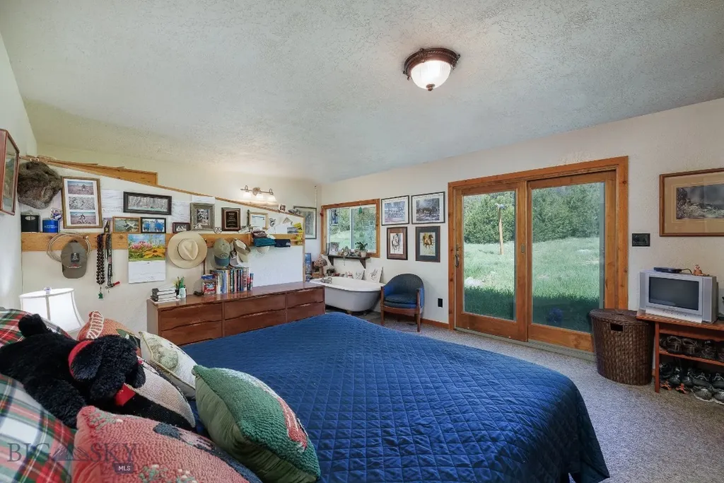 109 Dry Creek Trail Ennis MT 59729