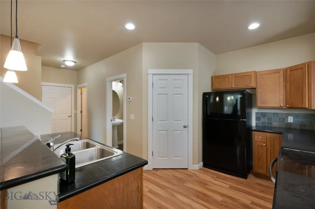 712 Forestglen Drive Bozeman MT 59718