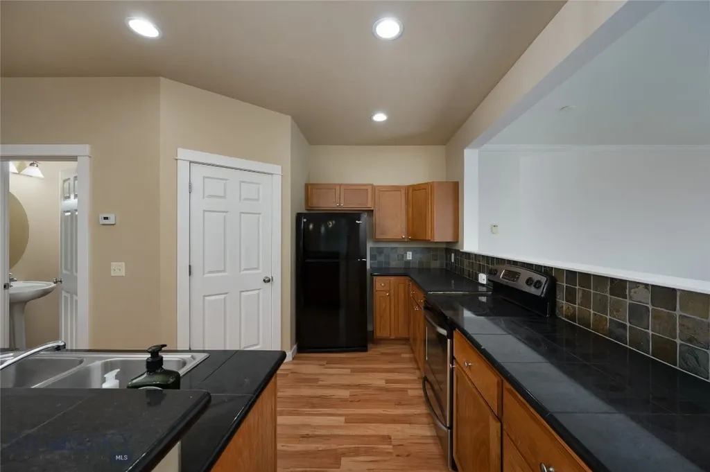 712 Forestglen Drive Bozeman MT 59718