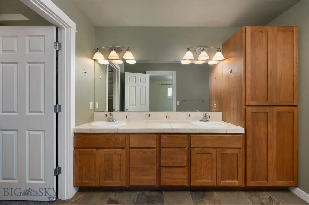 712 Forestglen Drive Bozeman MT 59718