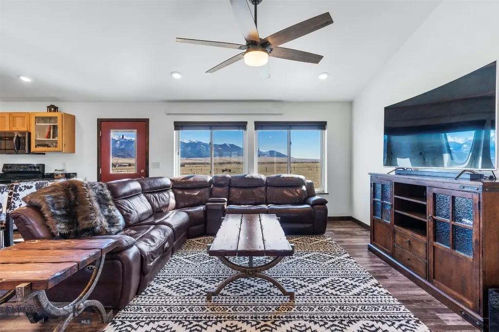 9 Fraker Loop Whitehall MT 59759