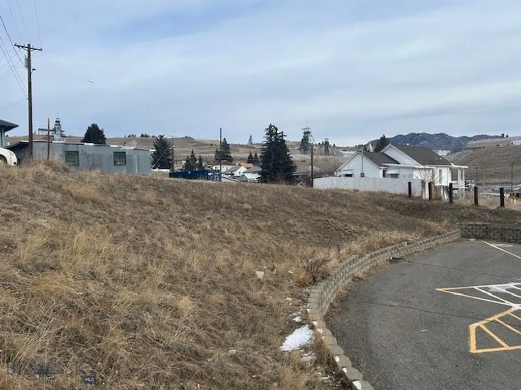 24 E Copper Street E Butte MT 59701