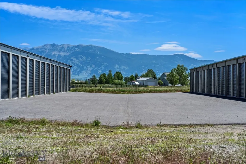 5102 Jackrabbit & 15 E Cameron Bridge Lane Belgrade MT 59714
